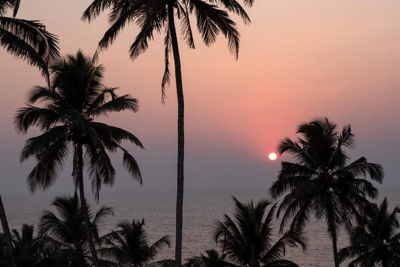 Stone Wood Beach Resort, Вагатор Экстерьер фото