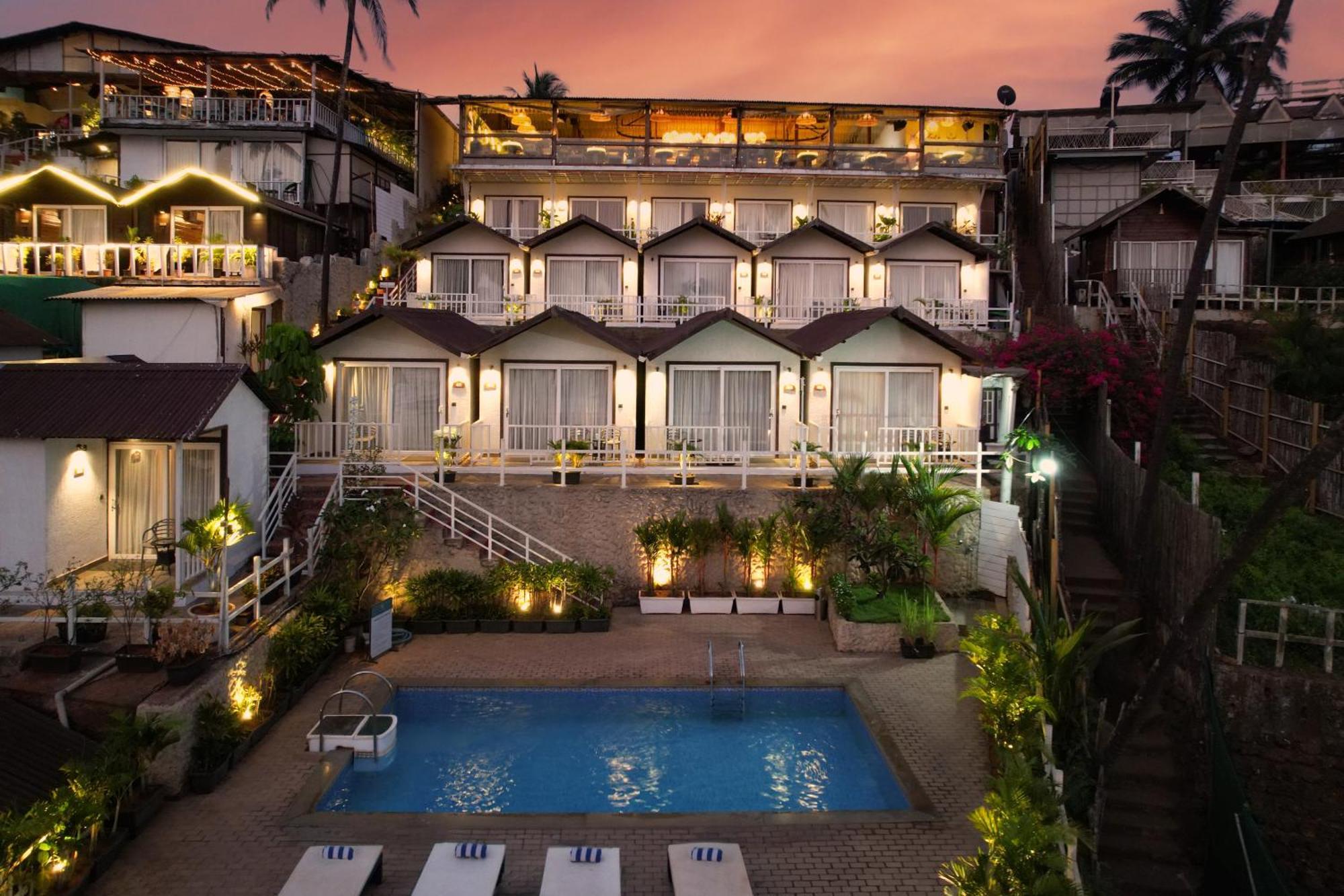Stone Wood Beach Resort, Вагатор Экстерьер фото